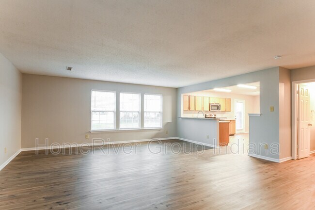 Building Photo - 8313 S Retreat Ln