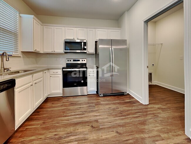 Foto del edificio - 11536 Susanna Woods Ct