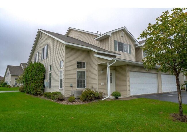 Foto del edificio - Nice 3 Bedroom 1.5 Bathroom Townhome in Hu...