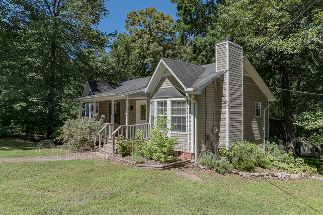 Building Photo - 698 Brandy Dr