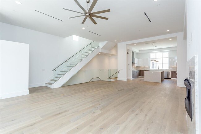 Foto del edificio - 1432 Lake Pointe Pkwy