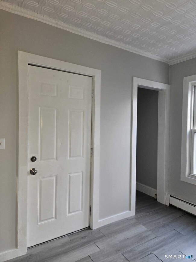 Foto del edificio - 1145 Ogden St Ext