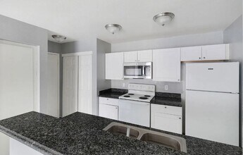 Interior Photo - Country Creek Apartments