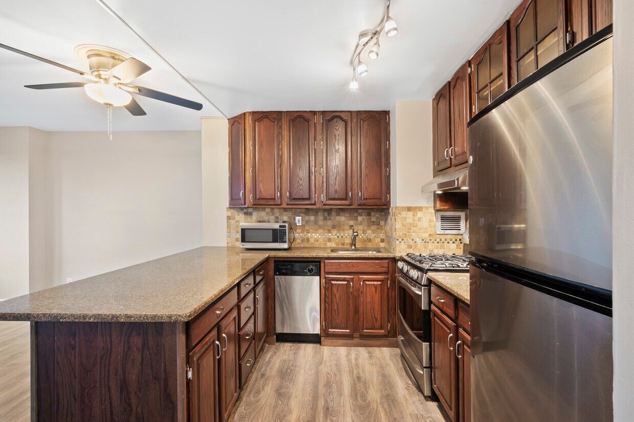 Foto principal - 135 Montgomery St