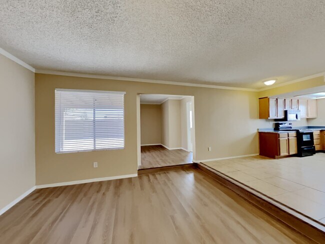 Foto del edificio - 6129 W Tierra Buena Ln