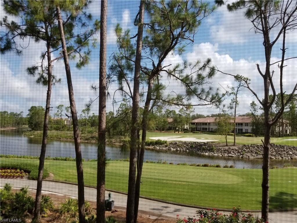 Foto principal - 8217 Parkstone Pl