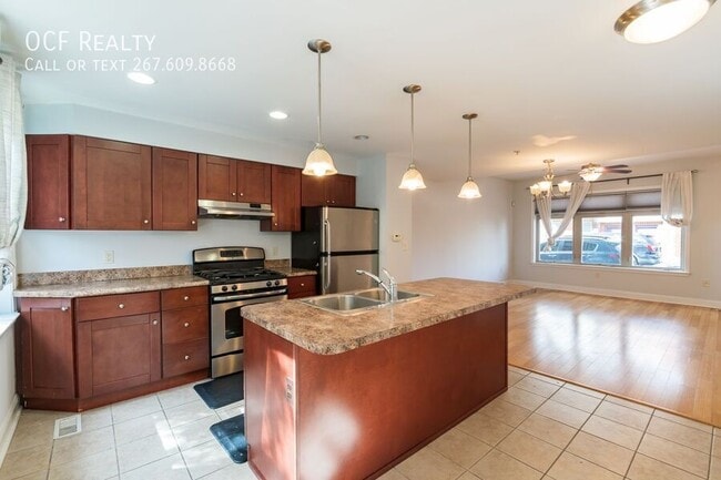 Building Photo - 4 Bed Point Breeze Townhome