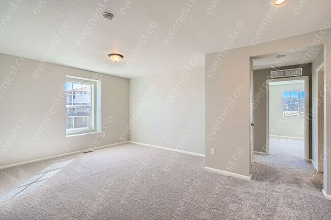 Building Photo - 3217 Hardin St