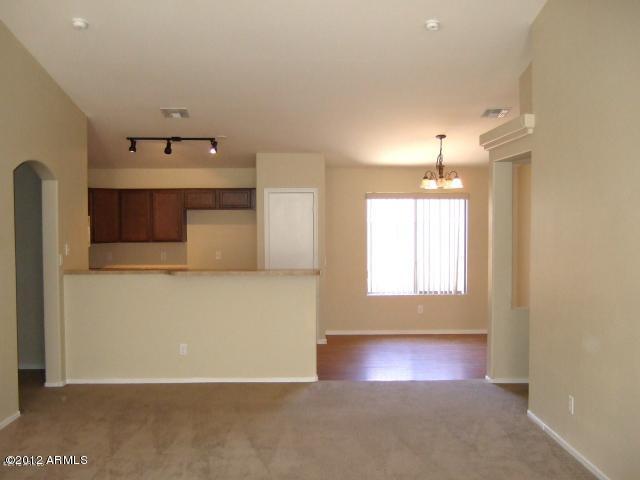Foto del edificio - 23718 Chambers St