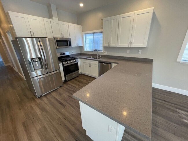 Foto del edificio - 1946 E 20th St