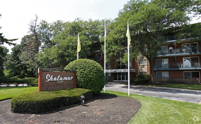 Foto del edificio - Shalamar East Apartments