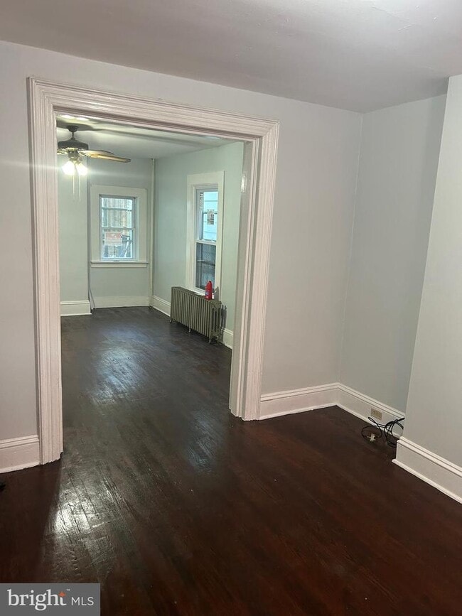 Building Photo - 417 Elmer St