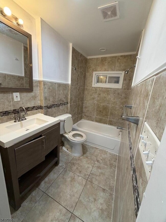 Foto del edificio - 726 E 6th St