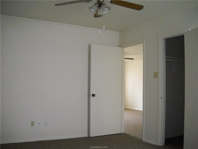 Building Photo - 1200 Spring Loop