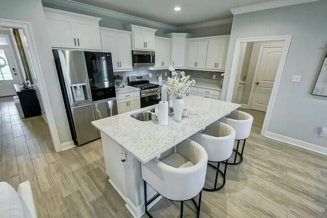 Foto del edificio - Luxurious 4BR Home with Office & Loft in Gonzales – Top Schools!