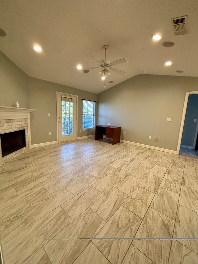 Building Photo - 18169 Sterling Gate Cir