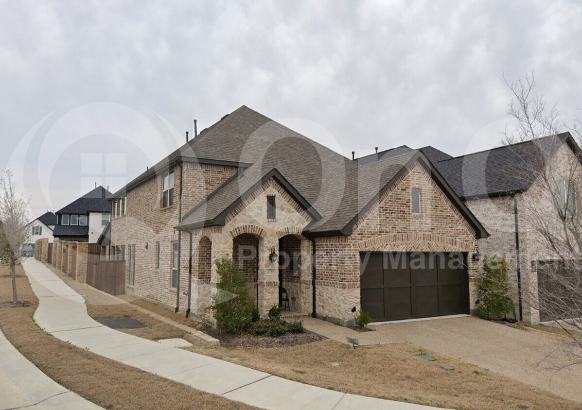 Building Photo - 1756 Tallwich Dr