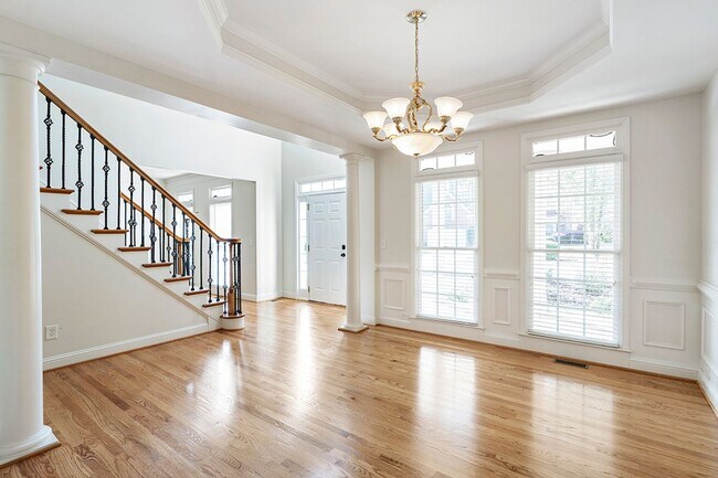 Building Photo - Open Main Level, Finished Terrace and Minutes to Halcyon & Downtown Alpharetta