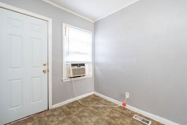 Foto del edificio - 1728 N Holyoke Ave