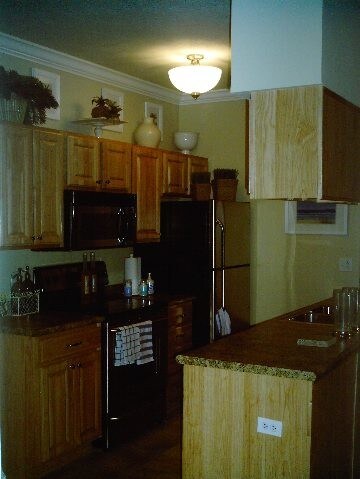 Building Photo - 2825 Suncrest Vlg