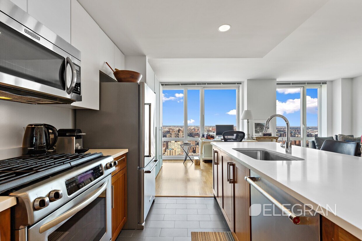 Foto principal - 1214 5th Ave