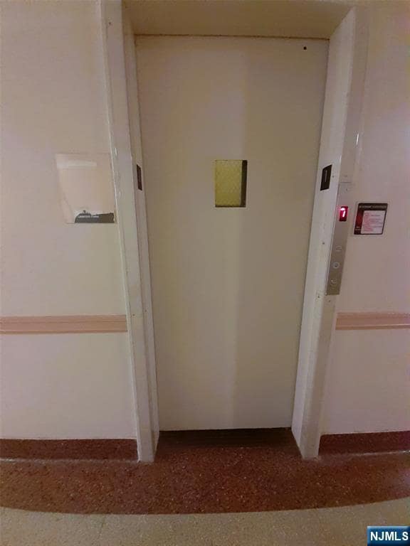 Foto del edificio - 3071 Edwin Ave