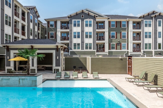 Swimming Pool - Fulton Lofts