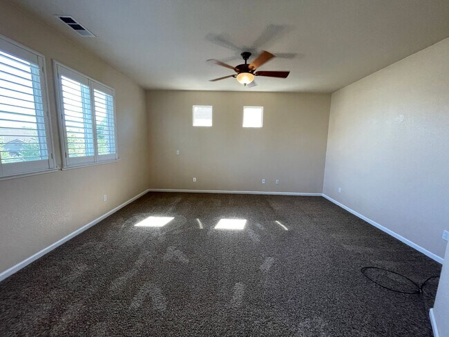 Foto del edificio - 2440 Pso De Leon