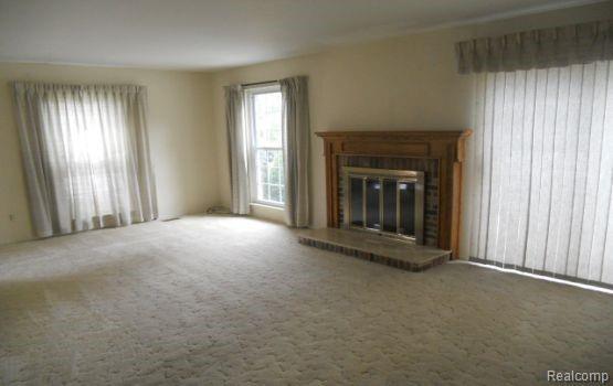 Building Photo - 20827 E Glen Haven Cir