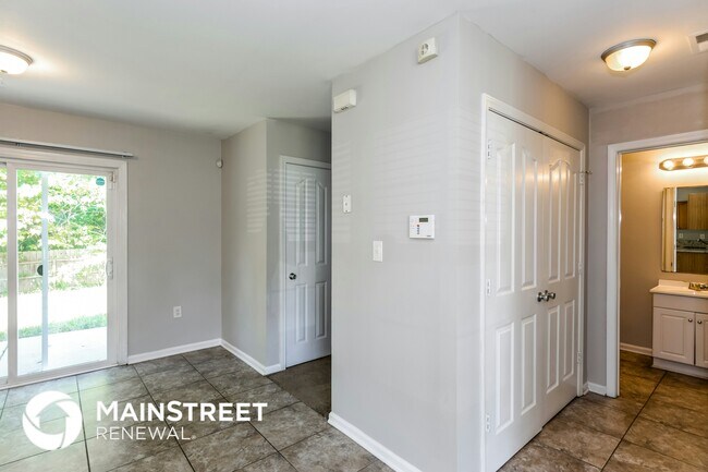 Foto del edificio - 2621 Mulberry Pond Dr