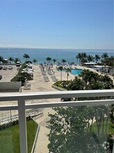 Building Photo - 2030 S Ocean Dr
