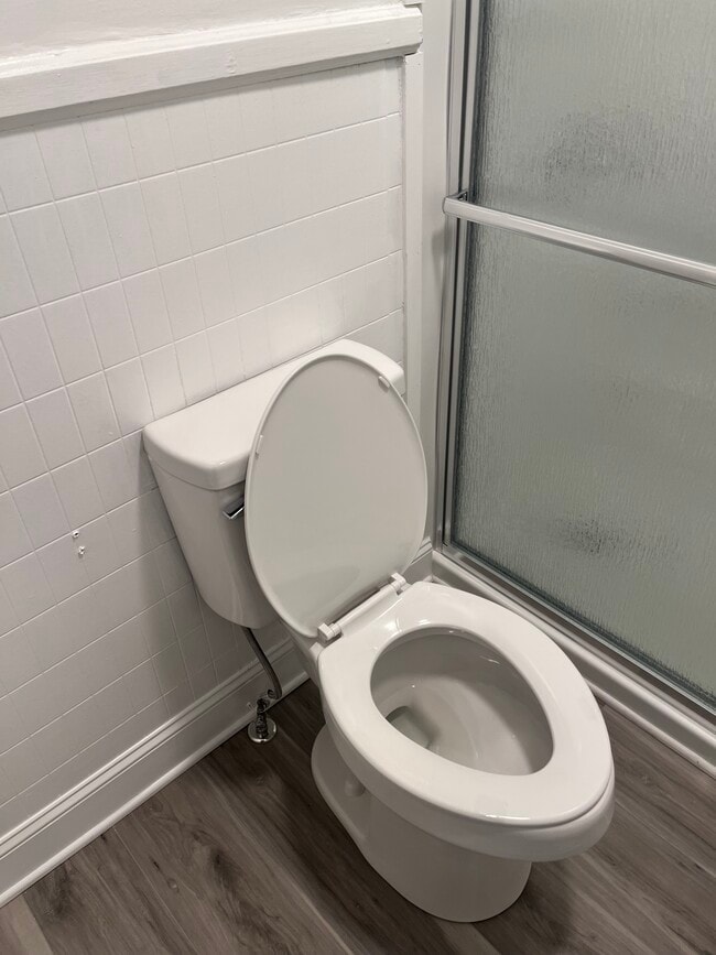 Foto del edificio - 1210 Dooley St