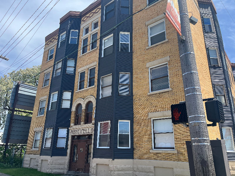 Foto principal - 7102 Carnegie Ave
