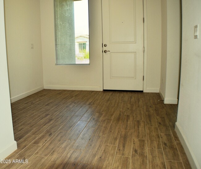 Building Photo - 22621 E Lords Wy