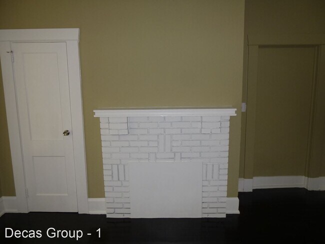 Foto del edificio - 3 br, 1 bath House - 5225 Avenue Q