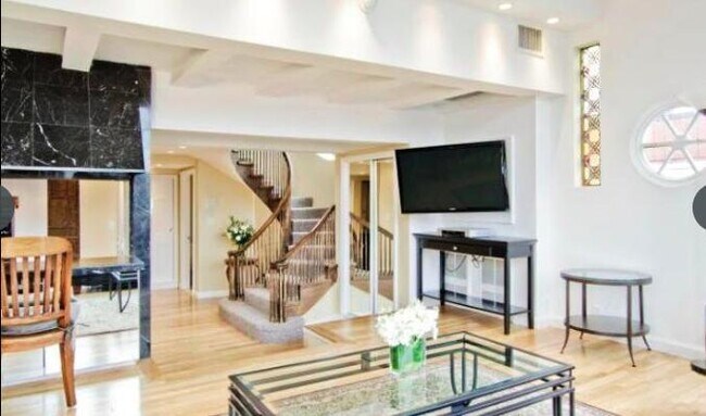 Foto del edificio - 109 Beacon St