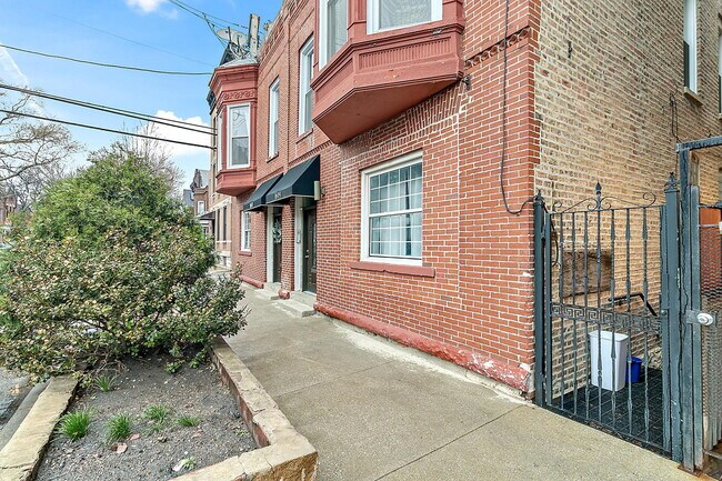 Foto del edificio - 1611 N Wood St