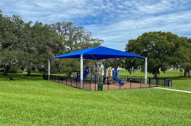 Foto del edificio - 32106 Pop Ash Pl