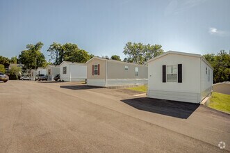 Building Photo - 12 Coachlight Trailer Park