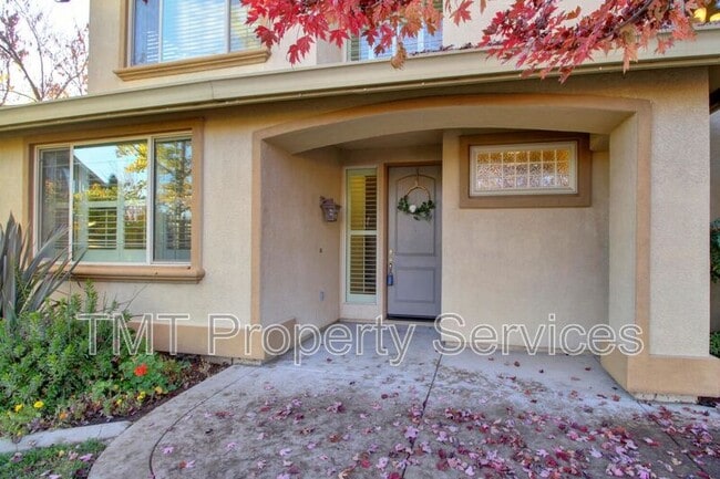 Building Photo - 3725 Bella Cruz Ct