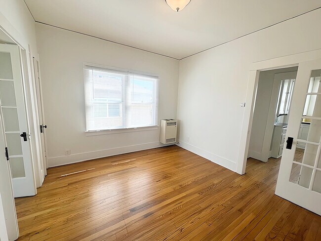 Foto del edificio - 925 Marview Ave