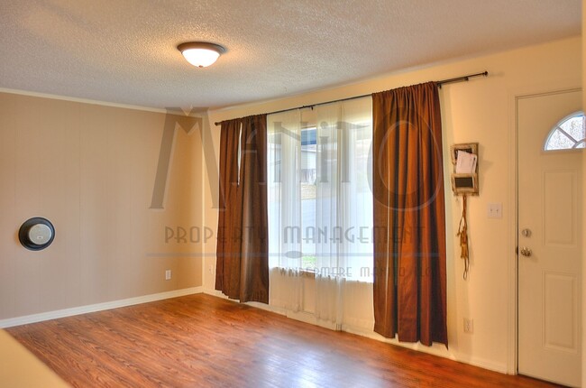 Foto del edificio - Peaceful 4 bed, 2 bath Home