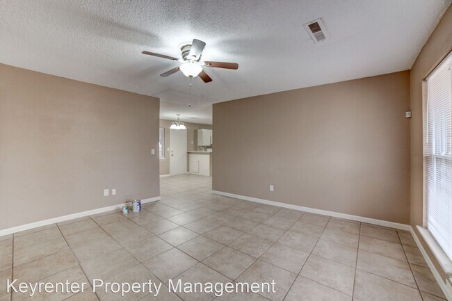 Foto del edificio - 3 br, 3 bath House - 120 W Waco Pl