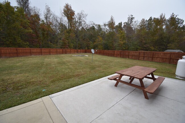 Foto del edificio - Coming Soon!! 4 Bedrooms and 2.5 Baths- Ke...
