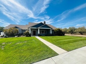 Building Photo - 11341 Bell Dr