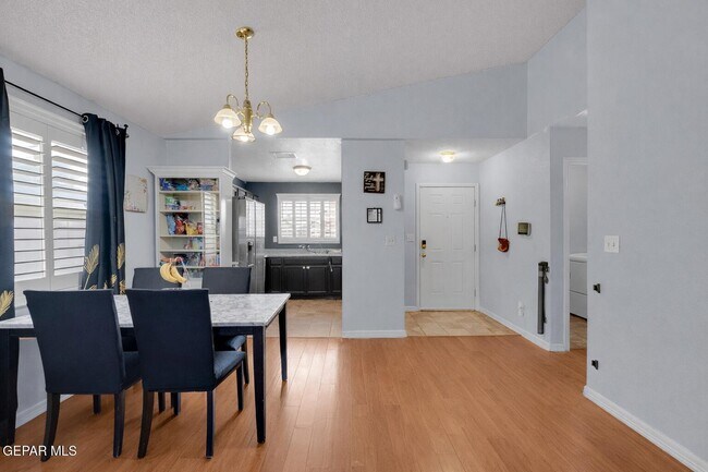 Foto del edificio - 3092 Tierra Bowles Dr