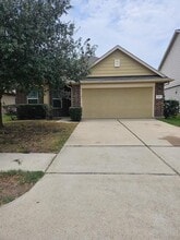 Building Photo - 24407 Lakecrest Town Dr