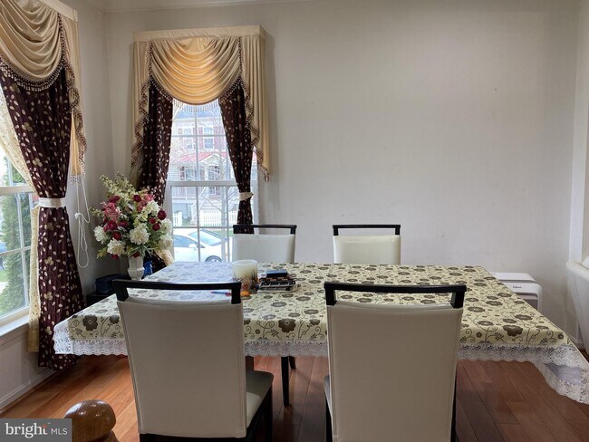 Foto del edificio - 23135 Arora Hills Dr