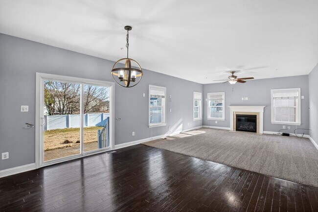 Foto del edificio - 46809 Shelton Dr