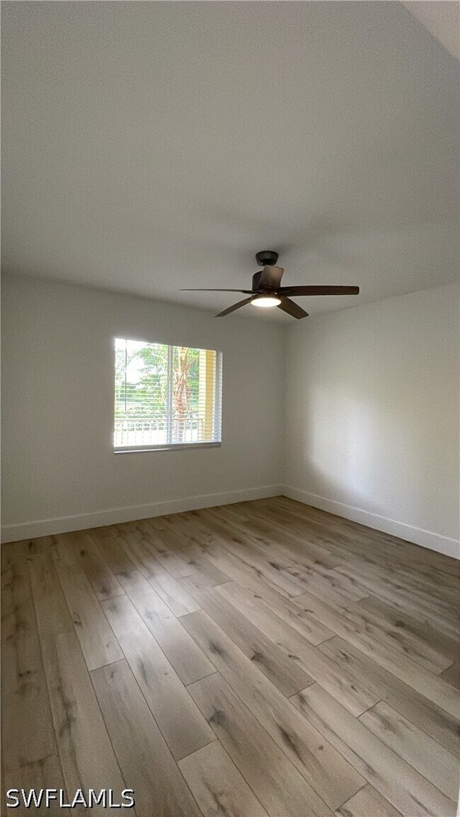 Building Photo - 8234 Key Royal Cir